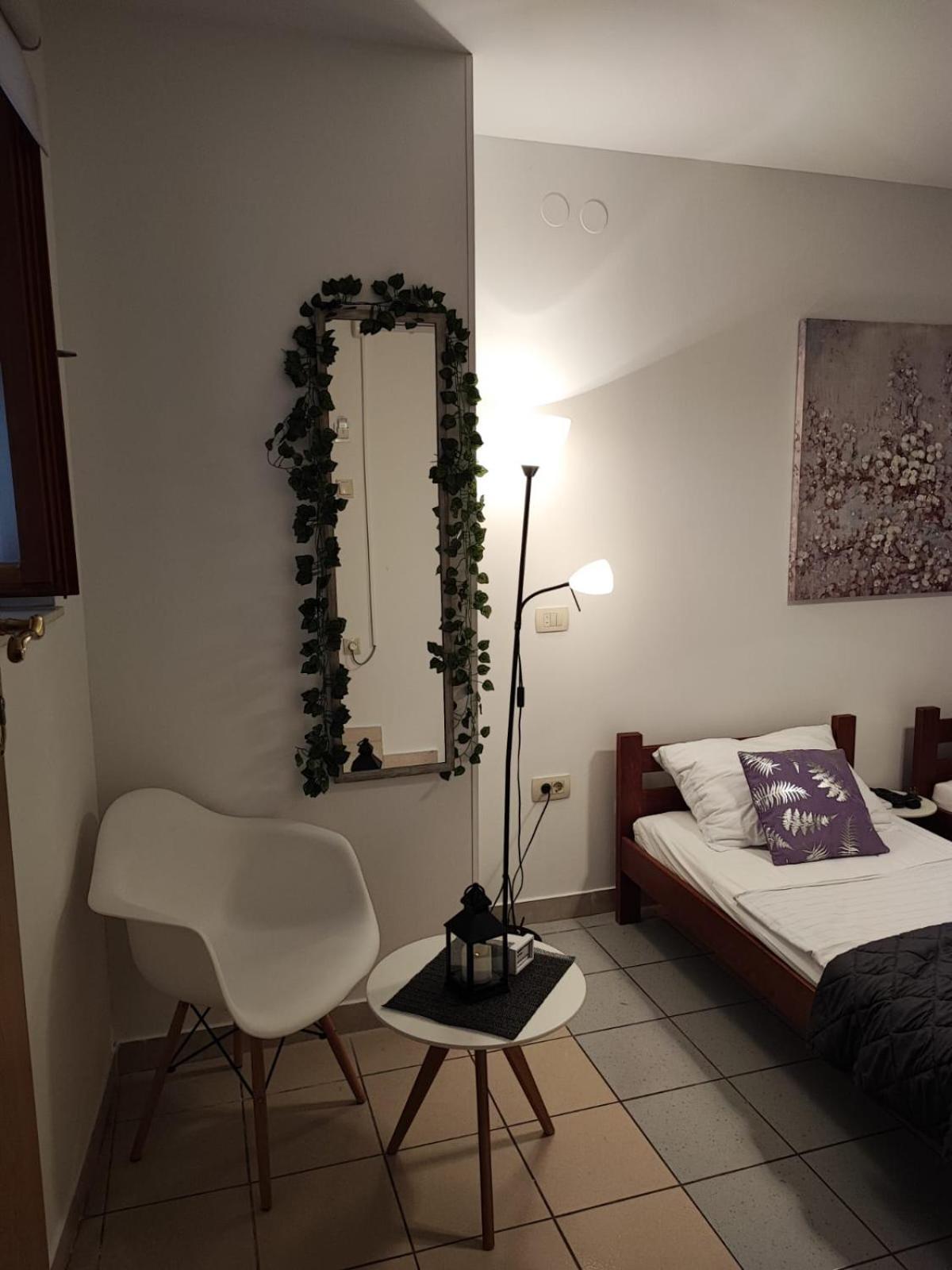 Sunny Rooms And Suites シベニク エクステリア 写真
